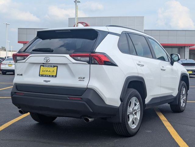 2022 Toyota RAV4 XLE
