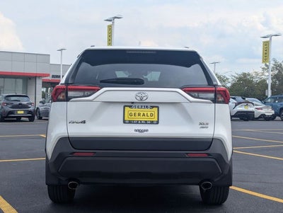 2022 Toyota RAV4 XLE