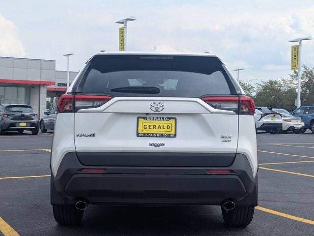 2022 Toyota RAV4 XLE