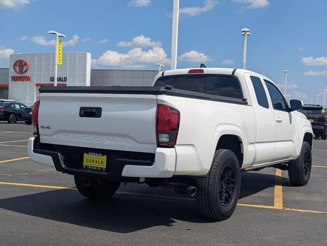 2022 Toyota Tacoma SR