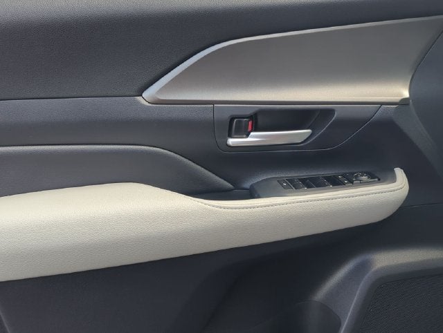 2025 Toyota Grand Highlander Hybrid XLE