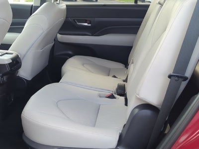 2025 Toyota Grand Highlander Hybrid XLE