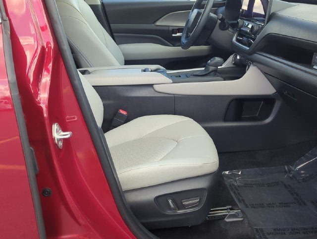 2025 Toyota Grand Highlander Hybrid XLE