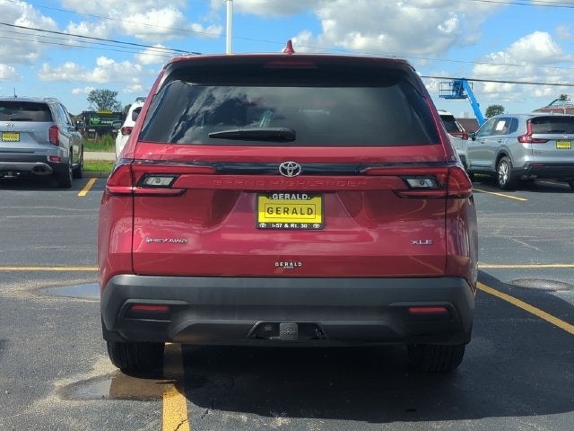 2025 Toyota Grand Highlander Hybrid XLE