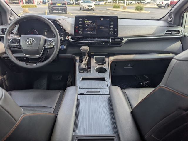 2022 Toyota Sienna XSE 7 Passenger