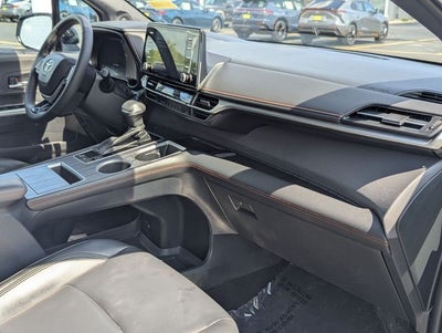 2022 Toyota Sienna XSE 7 Passenger