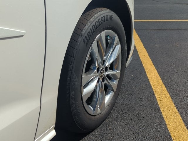 2024 Toyota Sienna XLE 7 Passenger