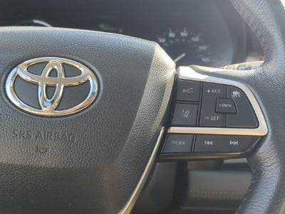 2024 Toyota Sienna XLE 7 Passenger