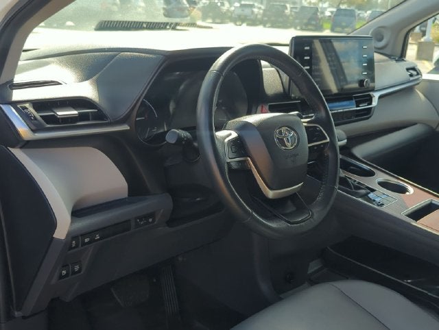 2024 Toyota Sienna XLE 7 Passenger