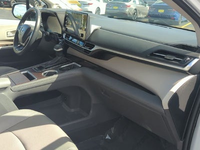 2024 Toyota Sienna XLE 7 Passenger