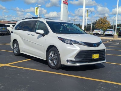 2024 Toyota Sienna XLE 7 Passenger