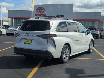 2024 Toyota Sienna XLE 7 Passenger