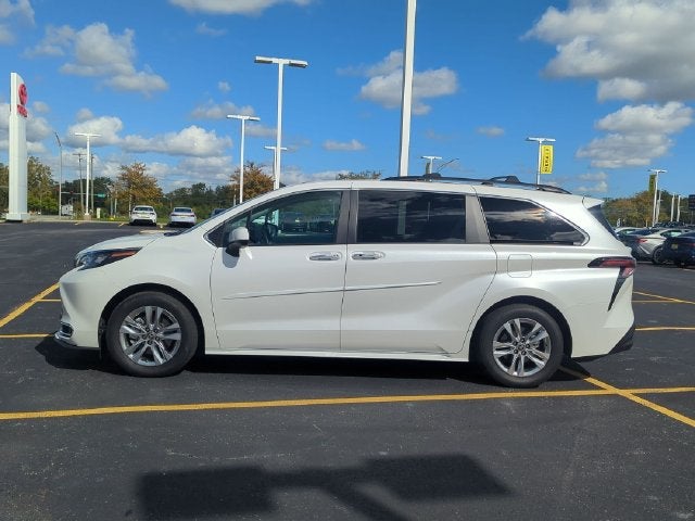 2024 Toyota Sienna XLE 7 Passenger