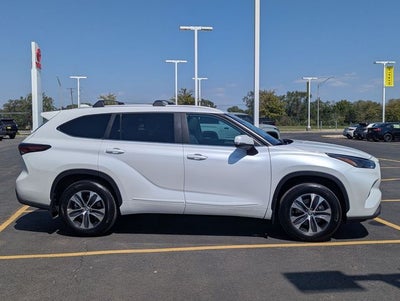 2025 Toyota Highlander XLE