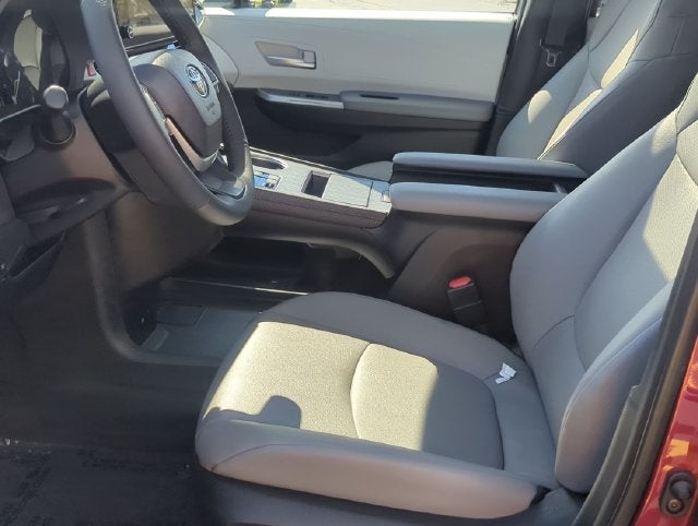 2026 Toyota Sienna XLE 7 Passenger