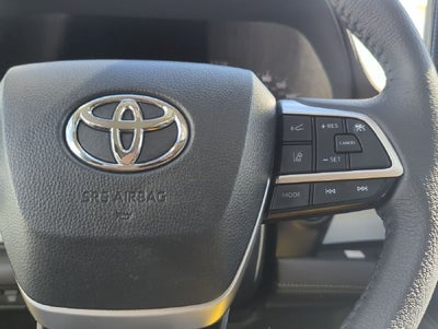 2026 Toyota Sienna XLE 7 Passenger