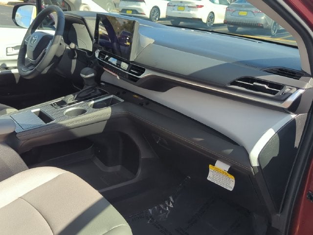 2026 Toyota Sienna XLE 7 Passenger