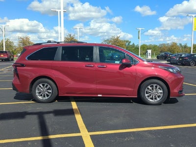 2026 Toyota Sienna XLE 7 Passenger