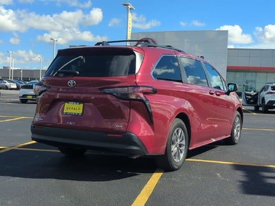 2026 Toyota Sienna XLE 7 Passenger