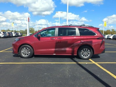 2026 Toyota Sienna XLE 7 Passenger