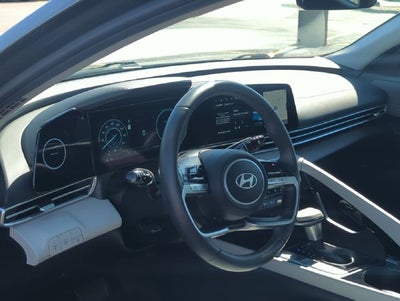 2025 Hyundai Elantra Hybrid Limited