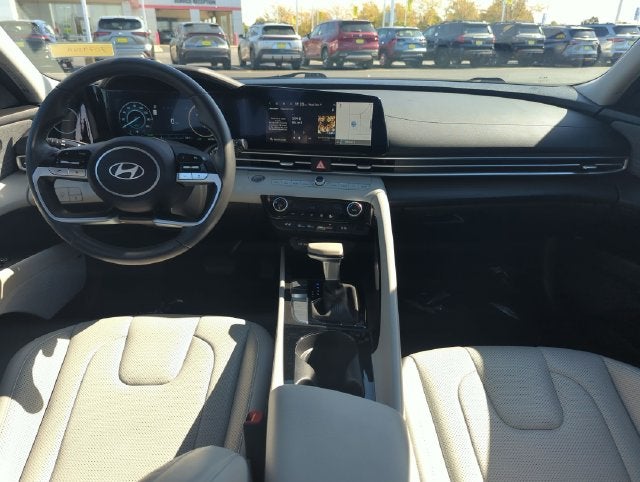 2025 Hyundai Elantra Hybrid Limited