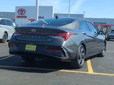 2025 Hyundai Elantra Hybrid Limited