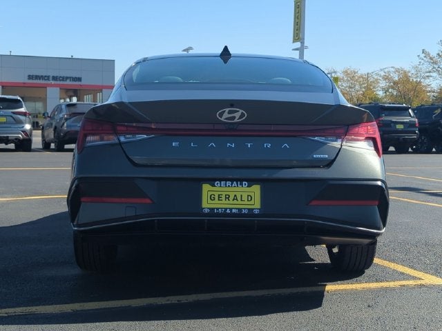2025 Hyundai Elantra Hybrid Limited