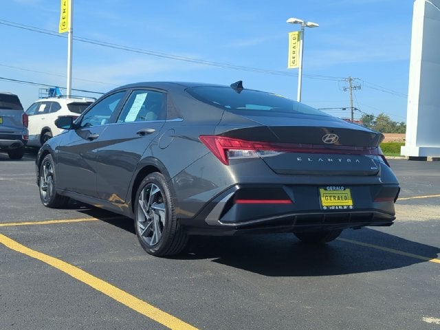 2025 Hyundai Elantra Hybrid Limited