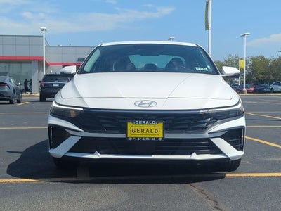 2024 Hyundai Elantra Limited