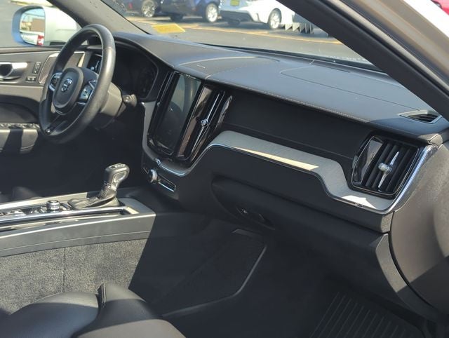 2019 Volvo XC60 T5 Inscription